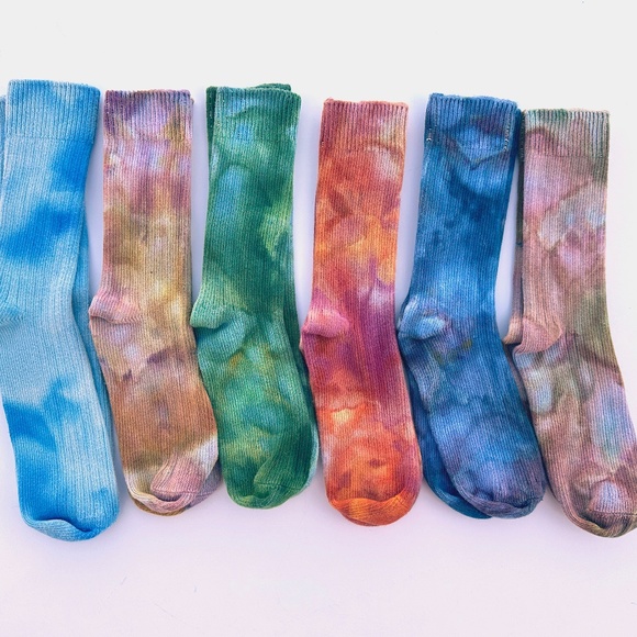 Green Ice Dye Socks, Tie Dye Cotton Crew Socks Hand Dyed, Mens M, Womens L - Picture 2 of 2